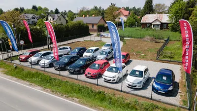 Sprzedaż samochodów Zych